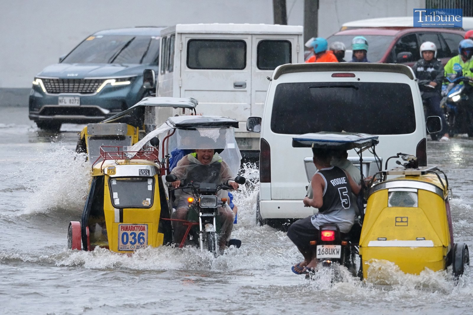 TRIBUNE-manila-submerged