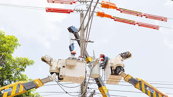 Meralco implements back-to-back rate reductions, provides aid for habagat victims
