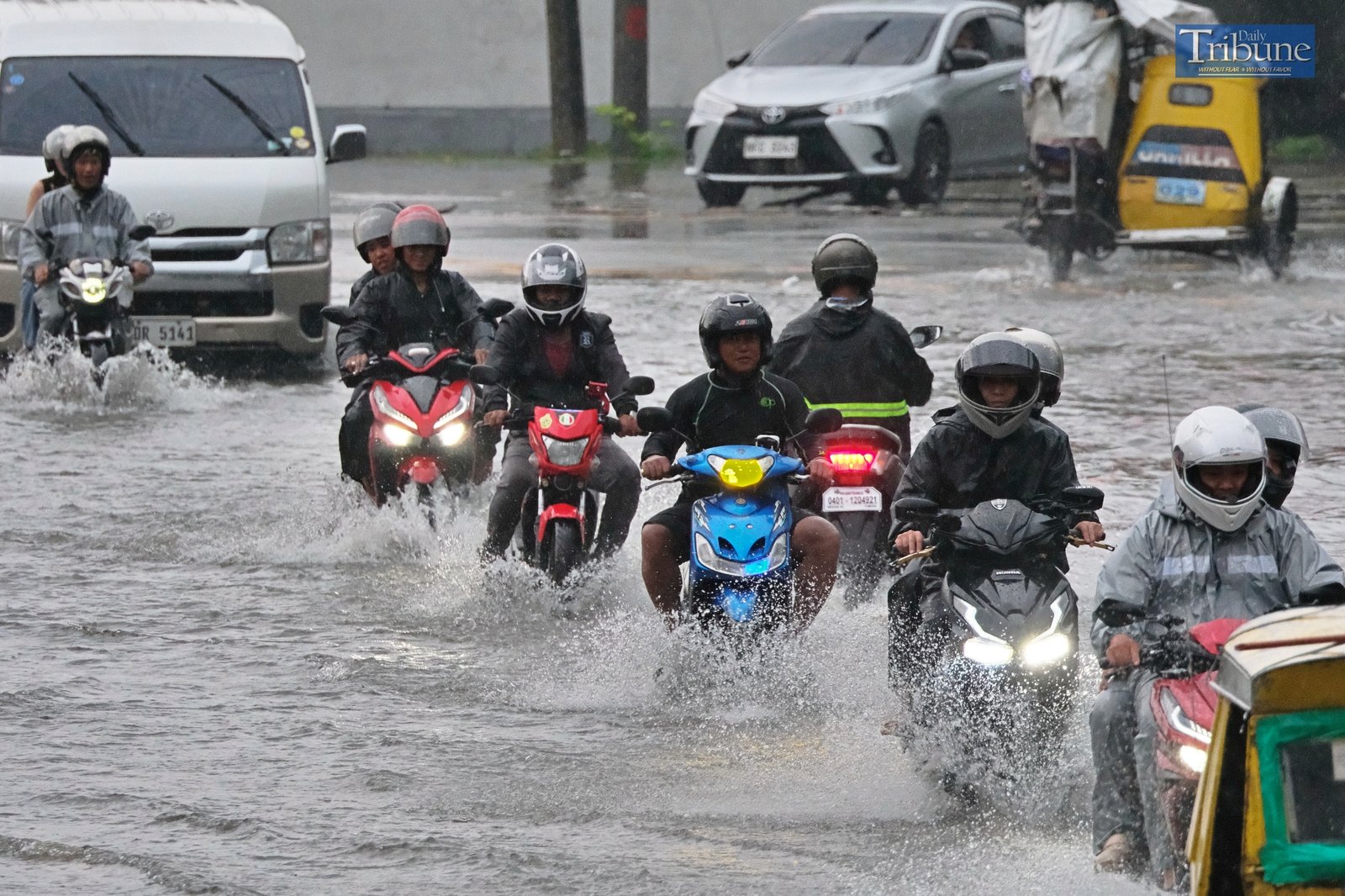 TRIBUNE-manila-submerged