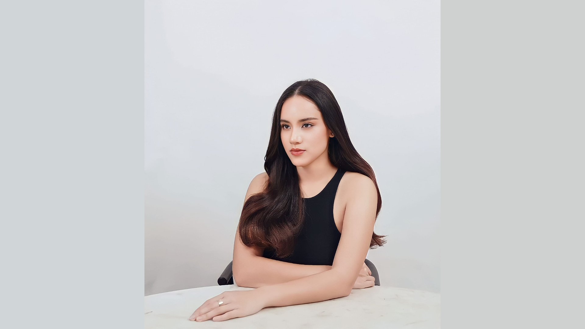 Juliana Gomez nagtapos ng cum laude sa UP