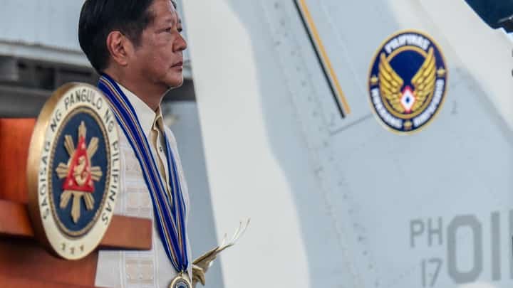 Guardians of the sky President Ferdinand Marcos Jr. watches intently in this composite image as members of the Philippine Air Force show their various capabilities, including patrolling the country’s airspace and bringing in commandoes from the sky via Blackhawk helicopters.