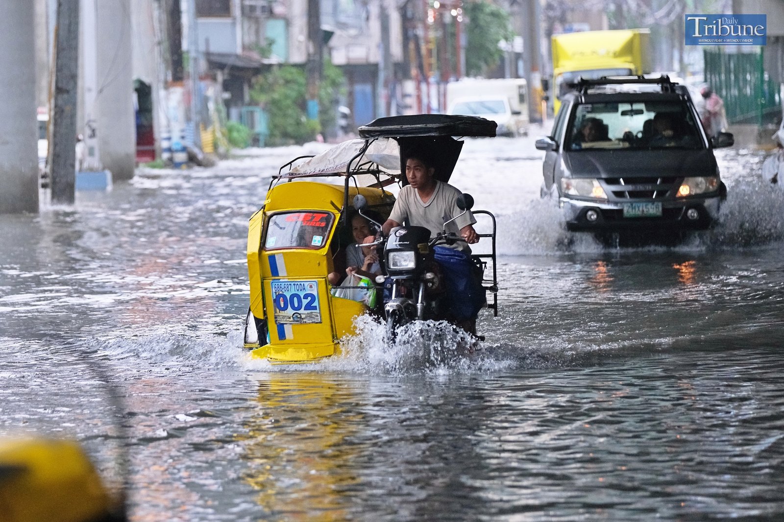 TRIBUNE-manila-submerged