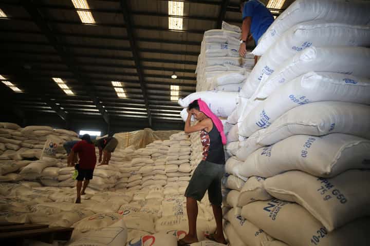 PINAS, NUMERO UNO PA RING
IMPORTER NG BIGAS
