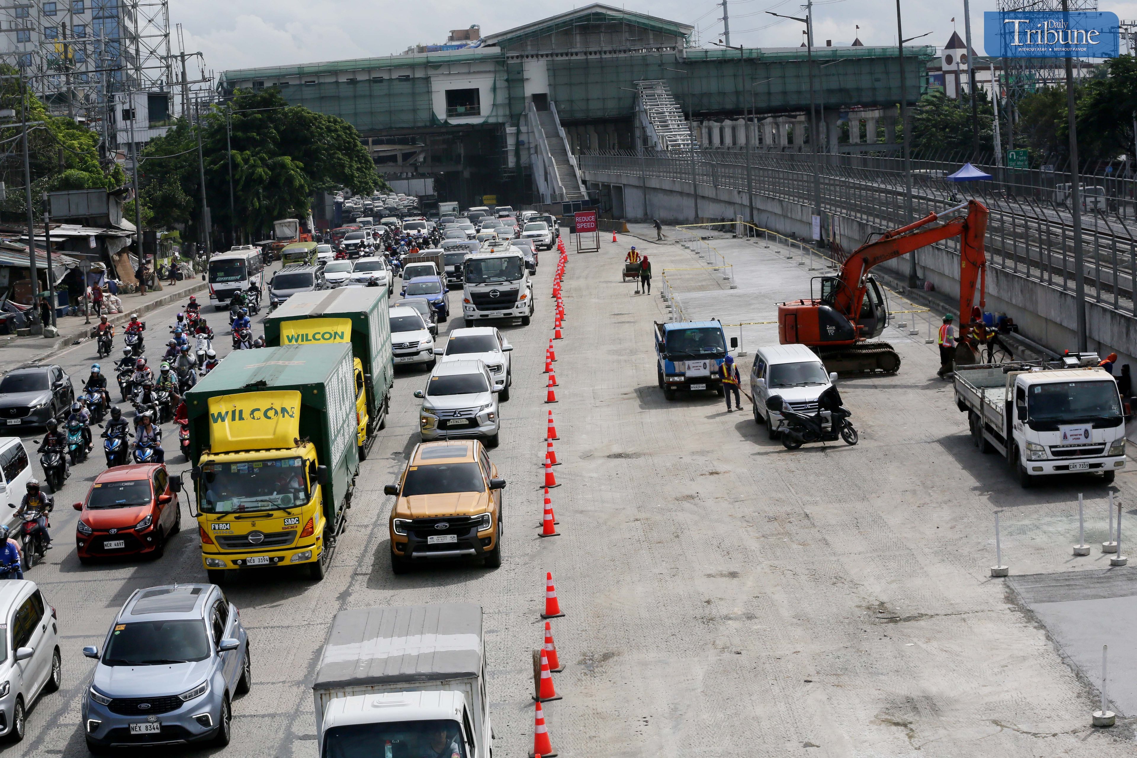 TRIBUNE-road-reblocking