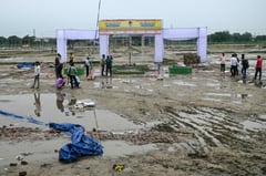 India stampede kills 121