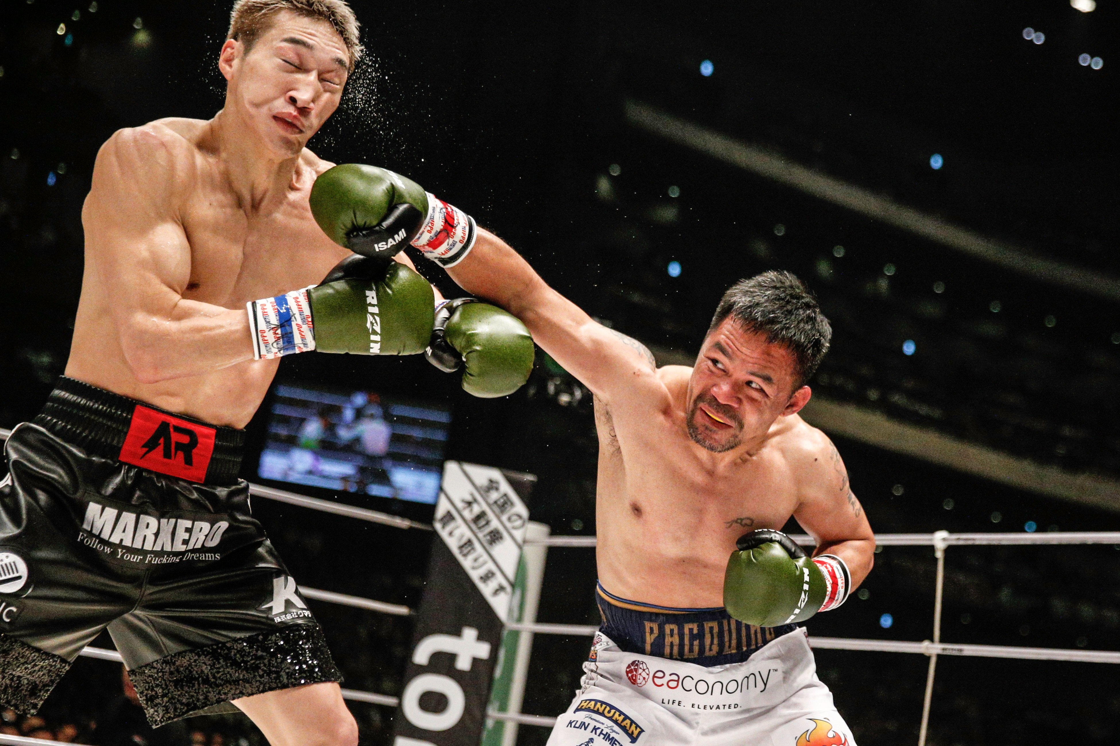 SIZE MATTERS - Huge weight difference, flooring slow down Pacquiao