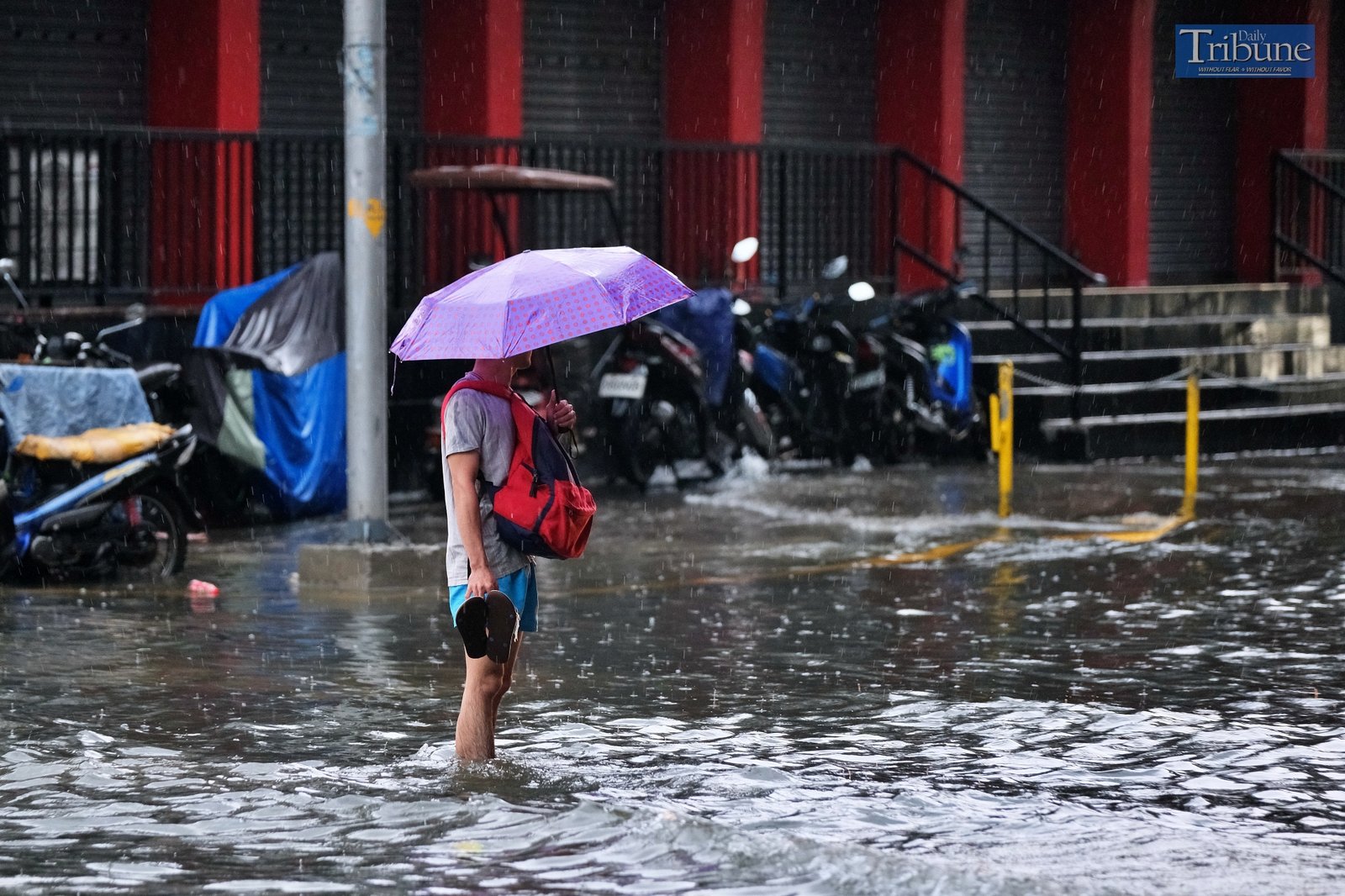TRIBUNE-manila-flooded