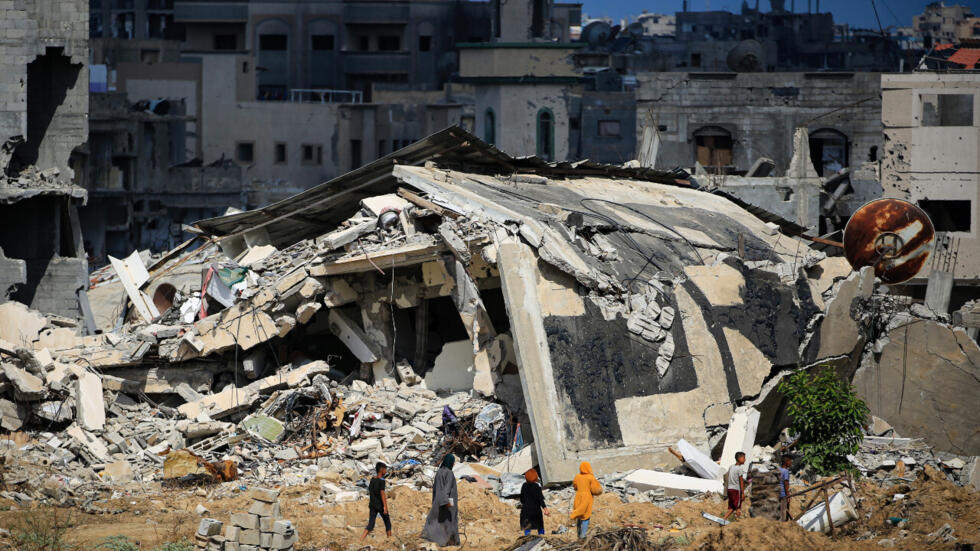 Israeli air strike in Gaza ahead of new talks on truce with Hamas
