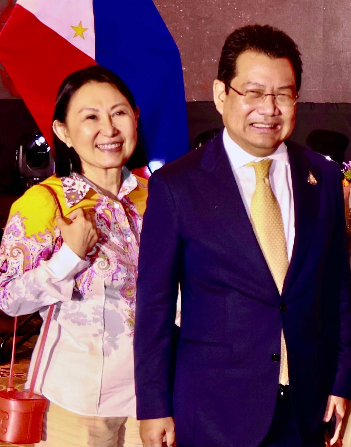 Czarina Camus and Ambassador 
of Thailand, Tull Traisorat.