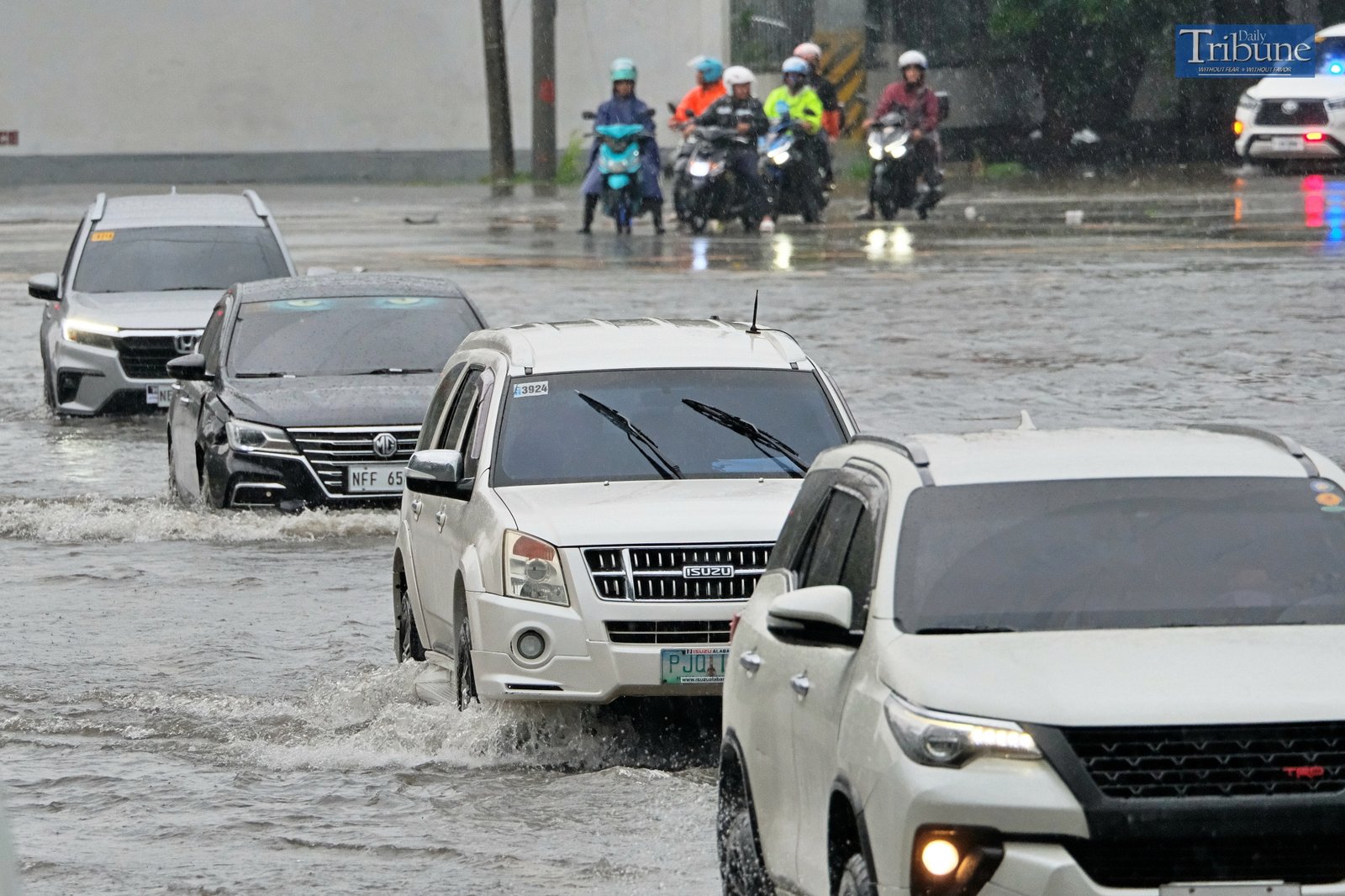 TRIBUNE-manila-submerged