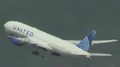 Wheel falls from Boeing plane