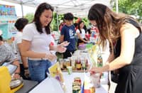 The halo-halo delights a Warsaw crowd at the breakfast market, a sweet, icy respite from the summer heat.