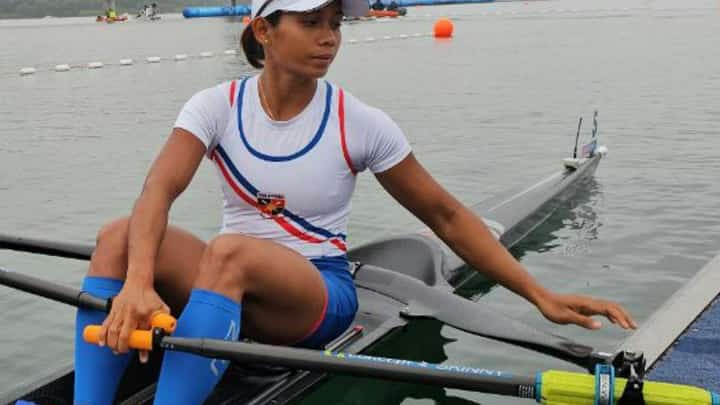 ROWER Joanie Delgaco is through to the quarterfinals of the women’s singles sculls after topping the repechage of the event at the Paris Olympics.