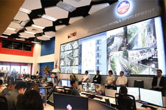 MMDA launches high-tech mobile command center

