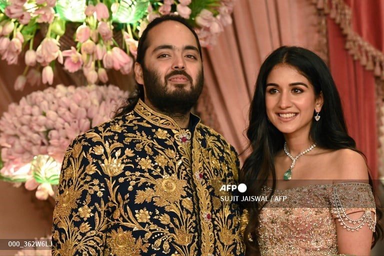 Justin Bieber heads wedding gala thrown by Asia's richest man