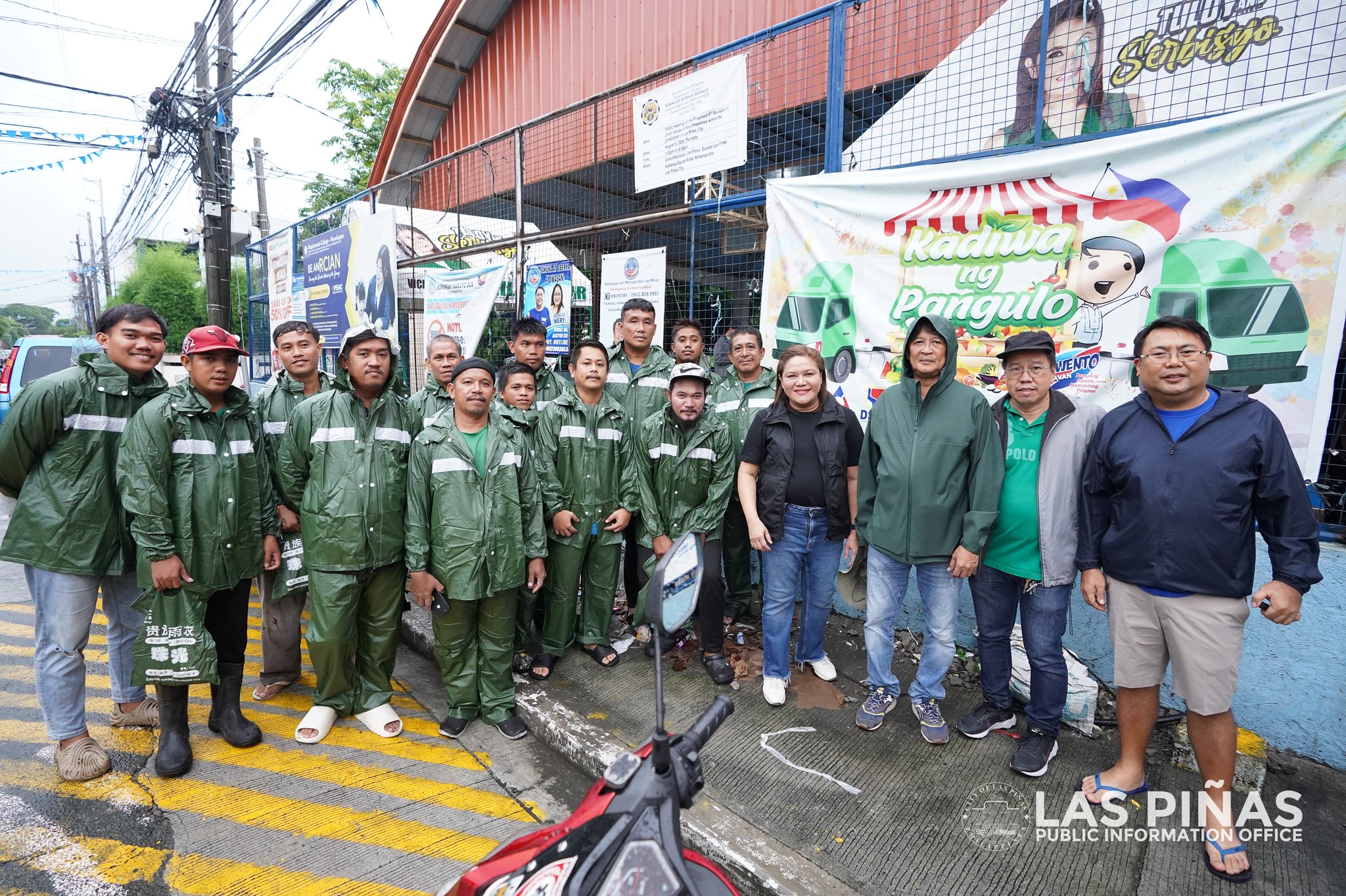 Aguilar visits Las Piñas evacuees