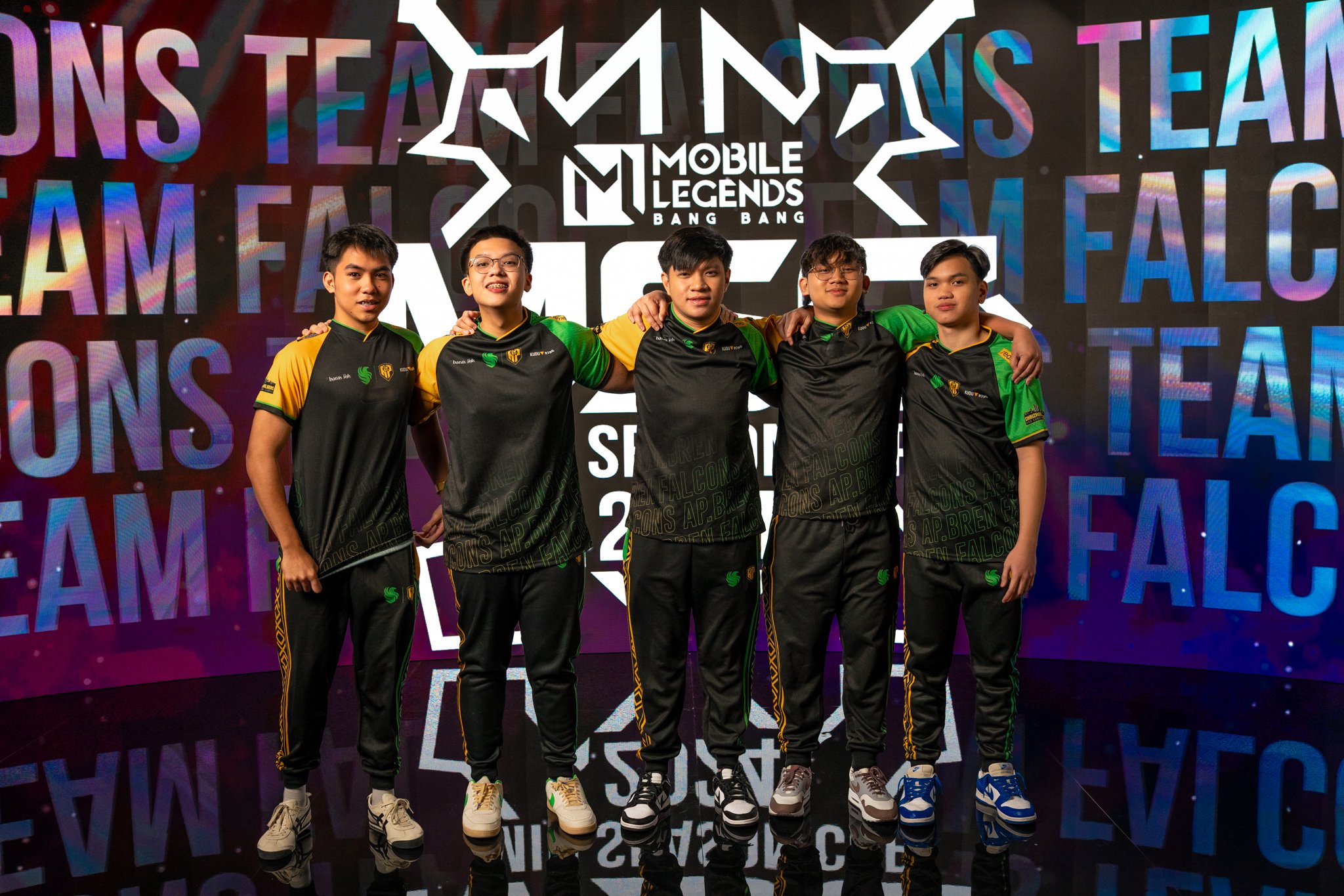 Falcons AP Bren sweeps SYS, sets up all-Phl semis showdown with Team Liquid ECHO