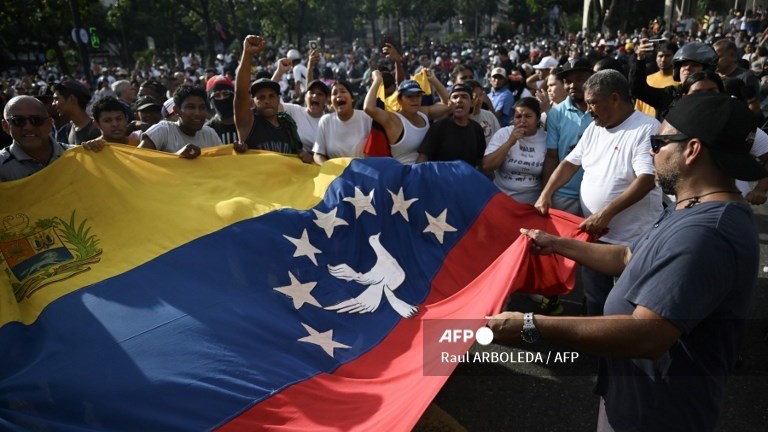 Venezuela’s Election Turmoil: Protesters Clash with Security Forces Amid Controversy