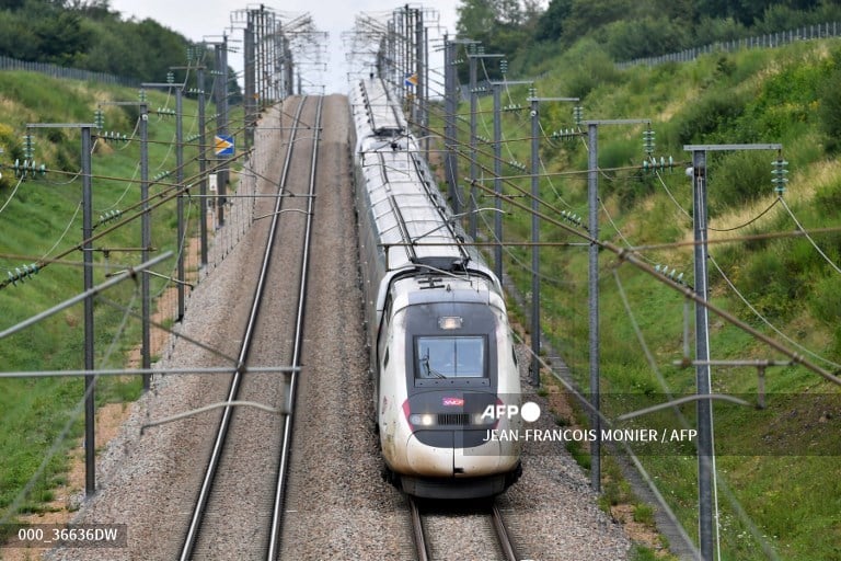 Rail infra boom drives hiring, workforce demand