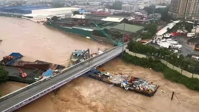 DPWH saves ‘runaway’ barge
