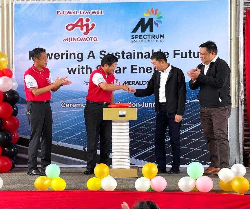 REDUCING CARBON FOOTPRINT. Ajinomoto Philippines Corporation (APC) Group’s solar initiatives installed by MSpectrum will help reduce its environmental impact by
50% while improving its business operations, as well as contribute to parent company Ajinomoto Company Inc.’s sustainability targets. Seen in photo (L-R) are Ajinomoto Philippines Corporation Senior Vice President Takeshi Onikubo, Former Ajinomoto Philippines Corporation President Tsutomu Nara, Meralco Senior Vice President and Chief Revenue Officer Ferdinand O. Geluz, and MSpectrum Chief Operating Officer Patrick Henry T. Panlilio during the energization of the APC’s 1MW solar facility in Guiguinto, Bulacan.