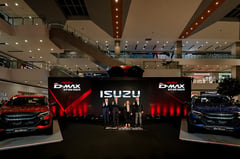 ACTION PLAYGROUND: Isuzu D-Max excites big mall crowd in Davao City