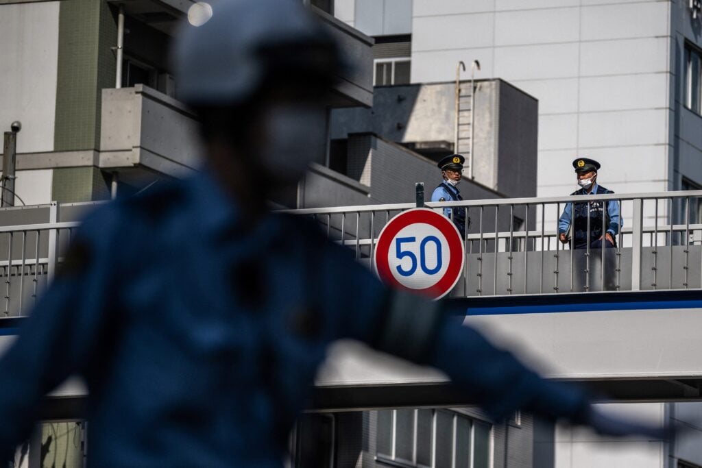 Japan city hall set on fire
