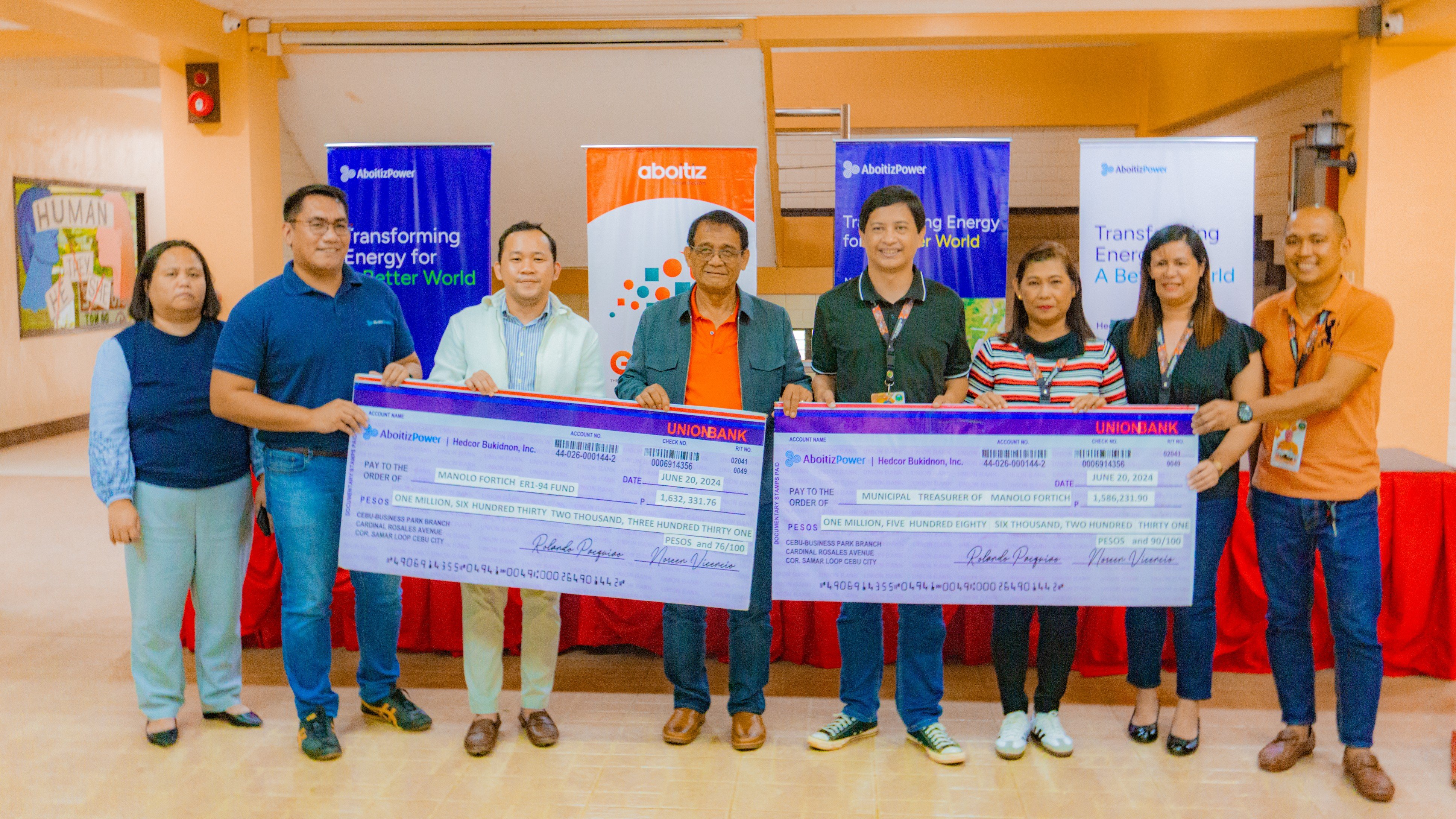 Hedcor gives P3.2-M shares to Manolo Fortich, Bukidnon