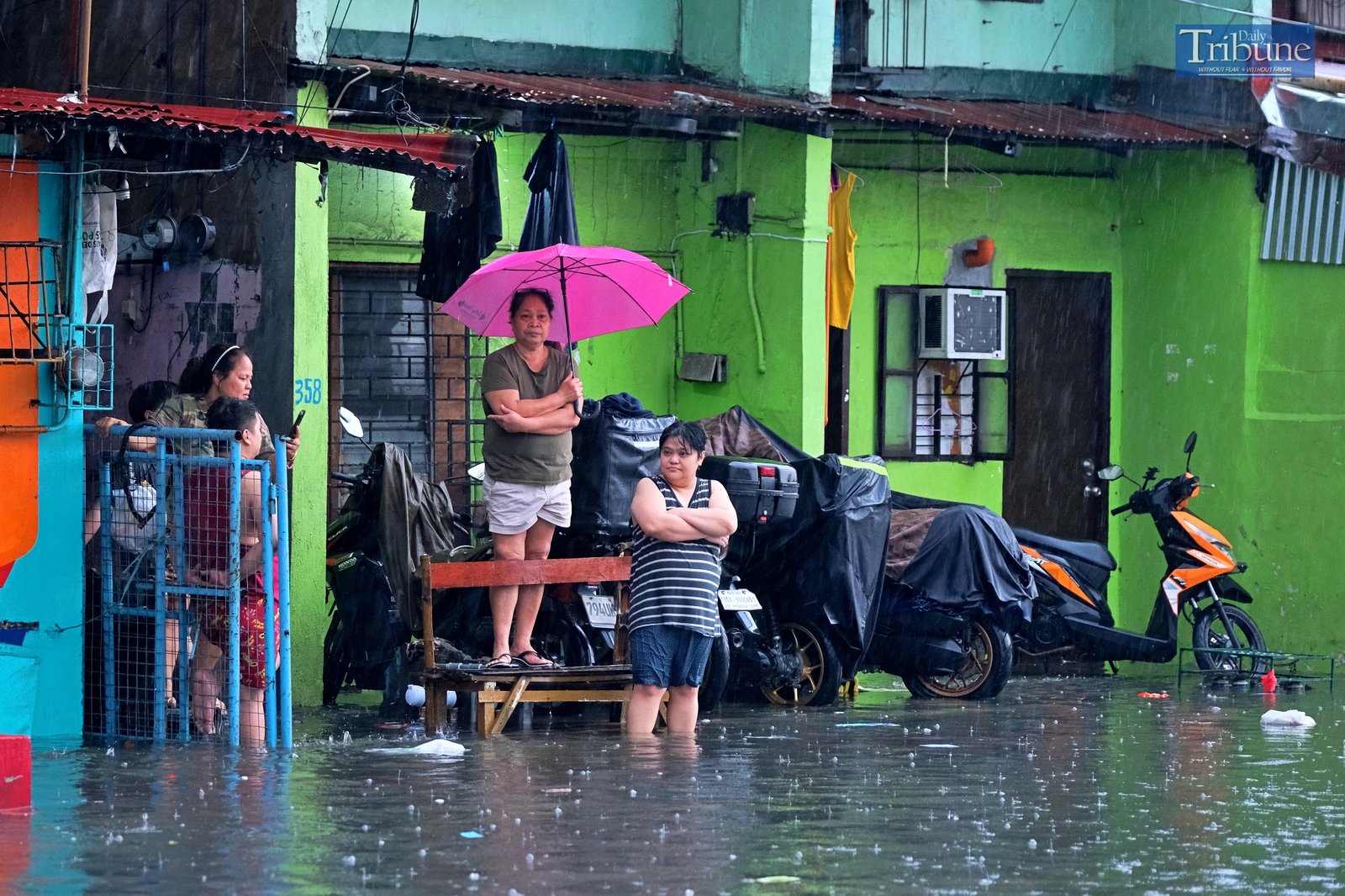 TRIBUNE-manila-flooded