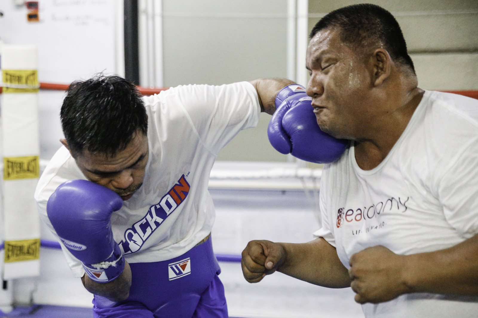 Japanese fans gobble up Pacman tickets