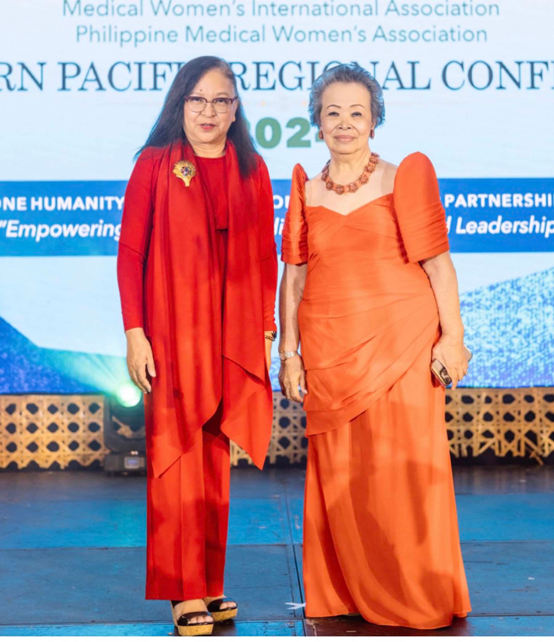 Associate Justice Geraldine Faith Econg, keynote speaker of the WESPAC Regional Conference, with PMWA national president Dr. Vivina Chiu.
