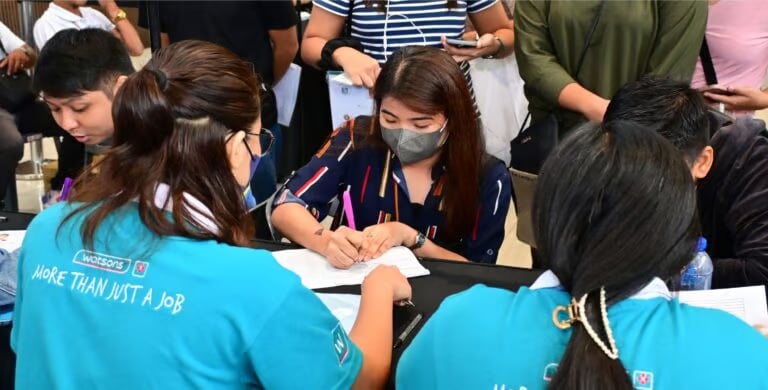 Unemployment eases to 3.1%