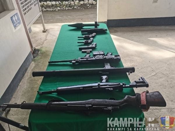 11 Maguindanao rebels yield 
