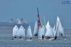 LIVELY DAY ON MANILA BAY