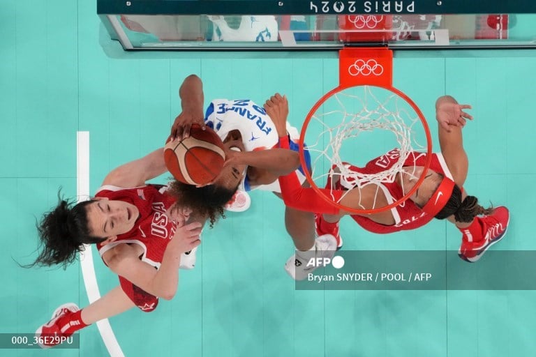 USA fends off France for women's Olympic basketball gold