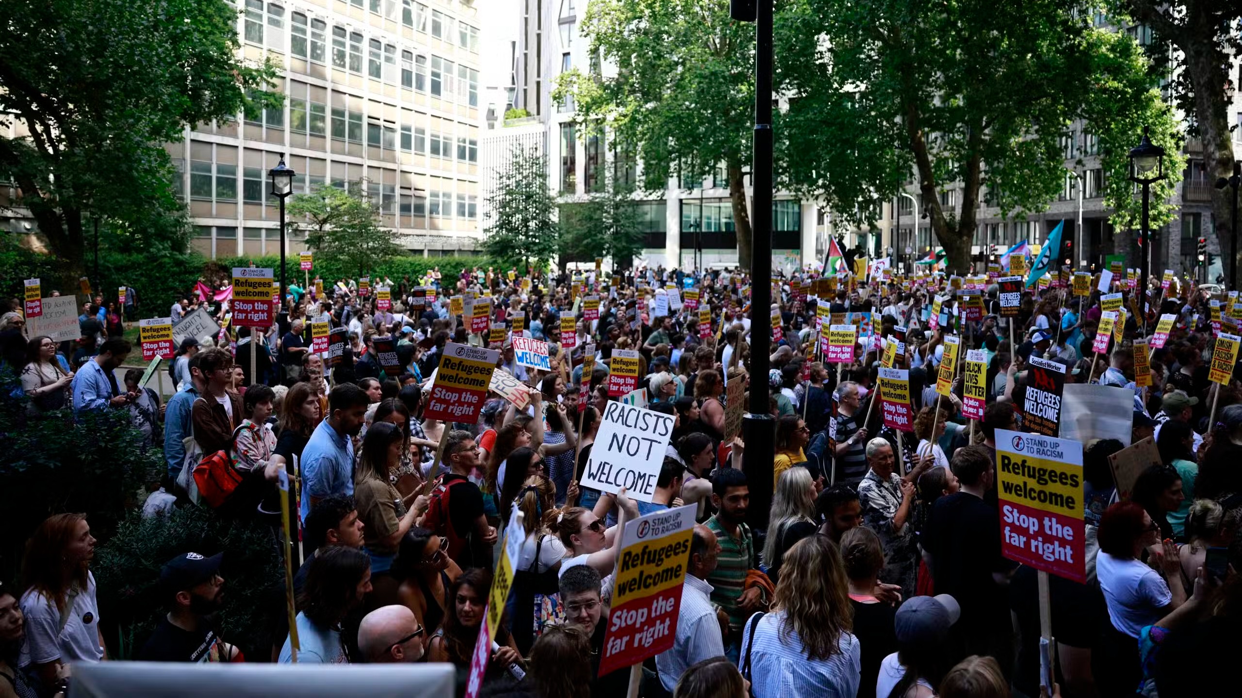 Anti-racism protesters rally across UK
