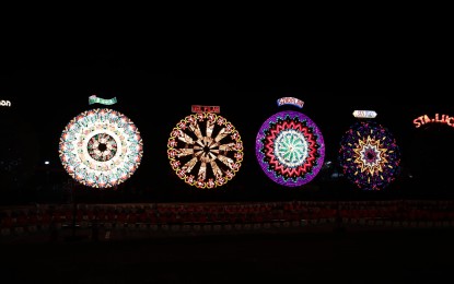 San Fernando takes lantern caravan
to California 
