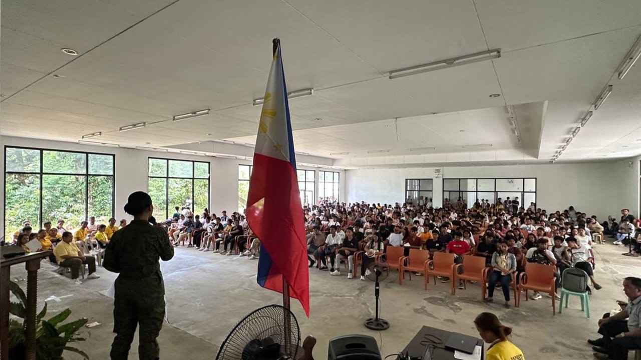 Army holds info drive against insurgents 

