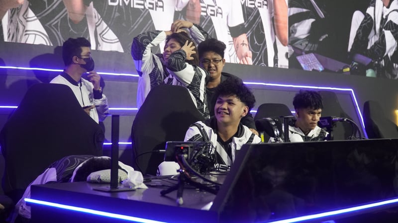 Omega stuns Falcons AP Bren, Team Liquid and Fnatic ONIC score wins