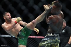 Du Plessis beats Adesanya to defend UFC middleweight title