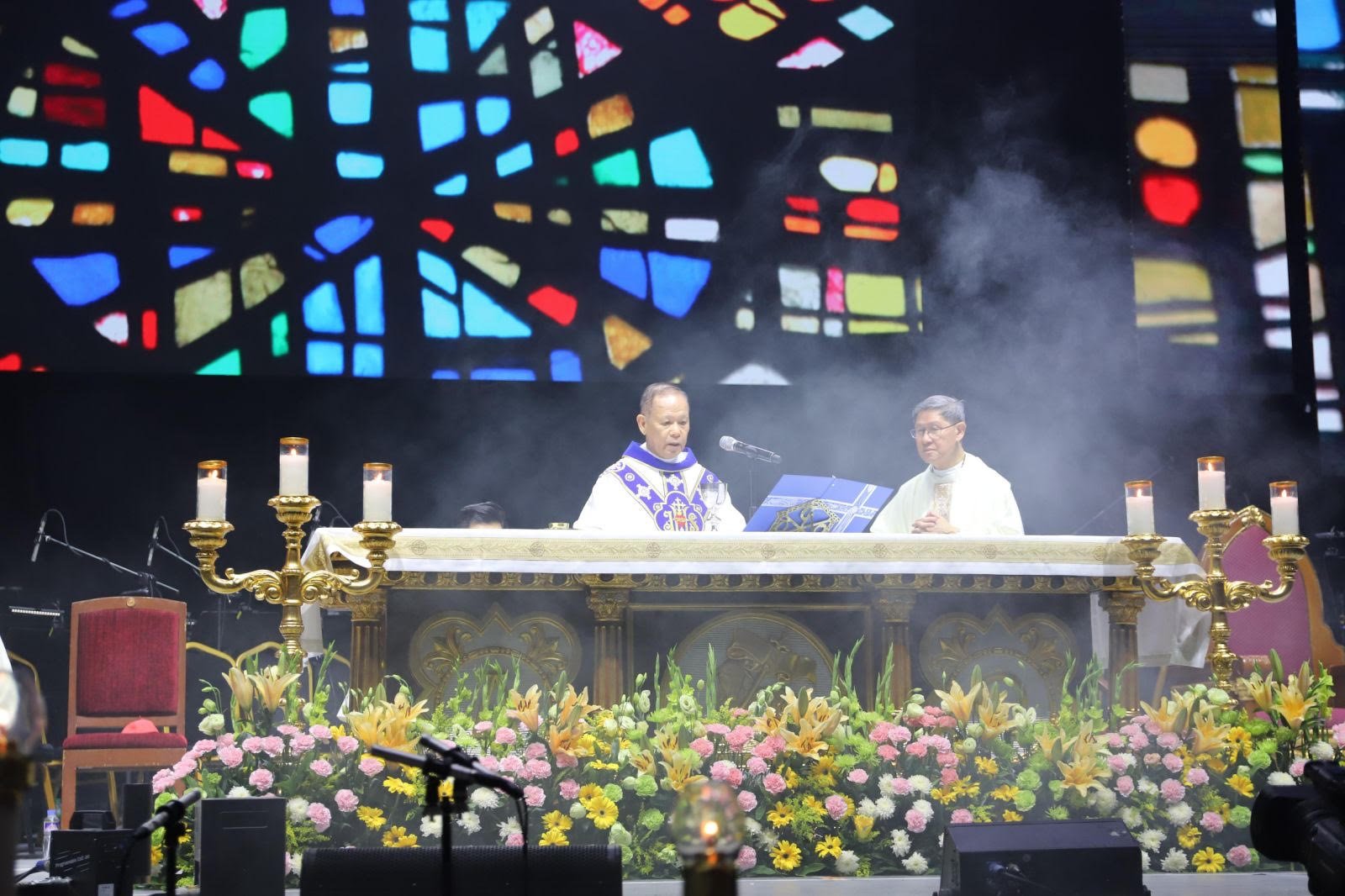 Bishop urges public: Pray for our political leaders