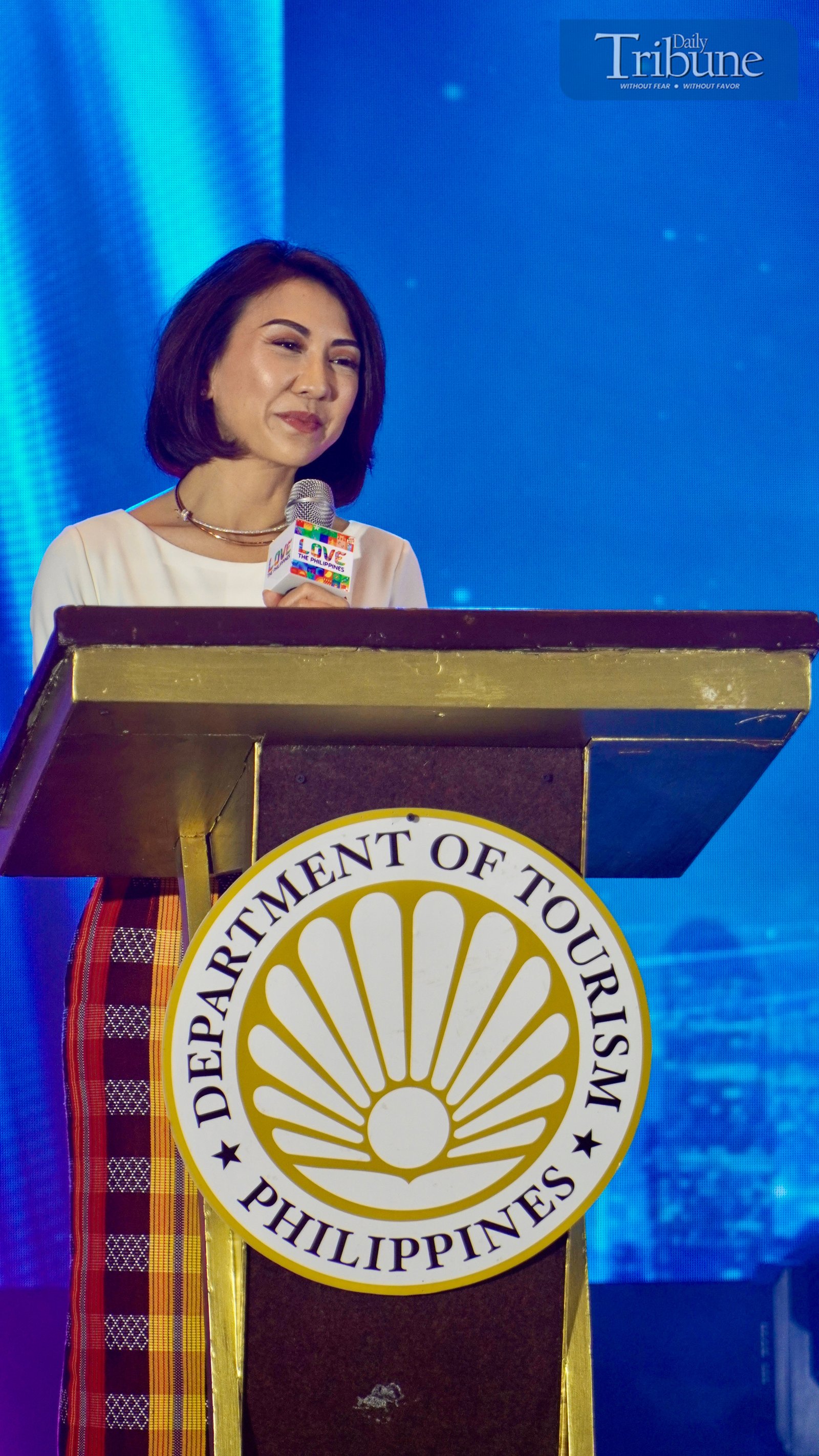 TRIBUNE-metromanila-business-conference