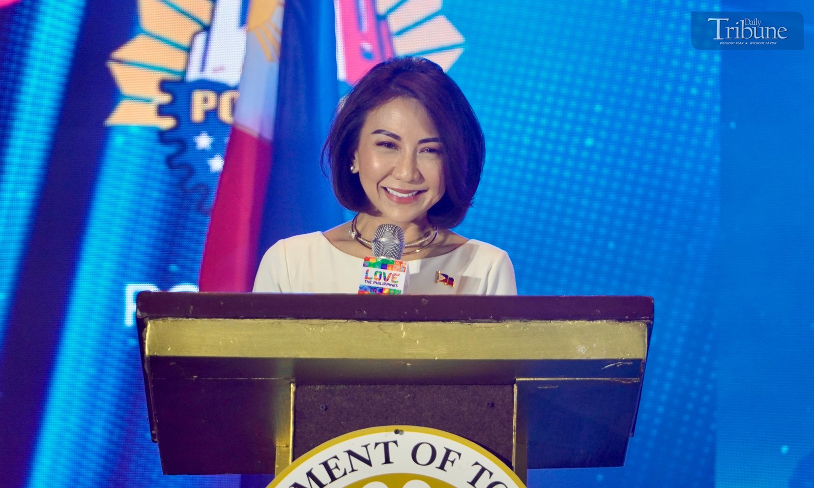 TRIBUNE-metromanila-business-conference