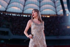 Taylor Swift unveils ‘Eras Tour’ journey
in new music video