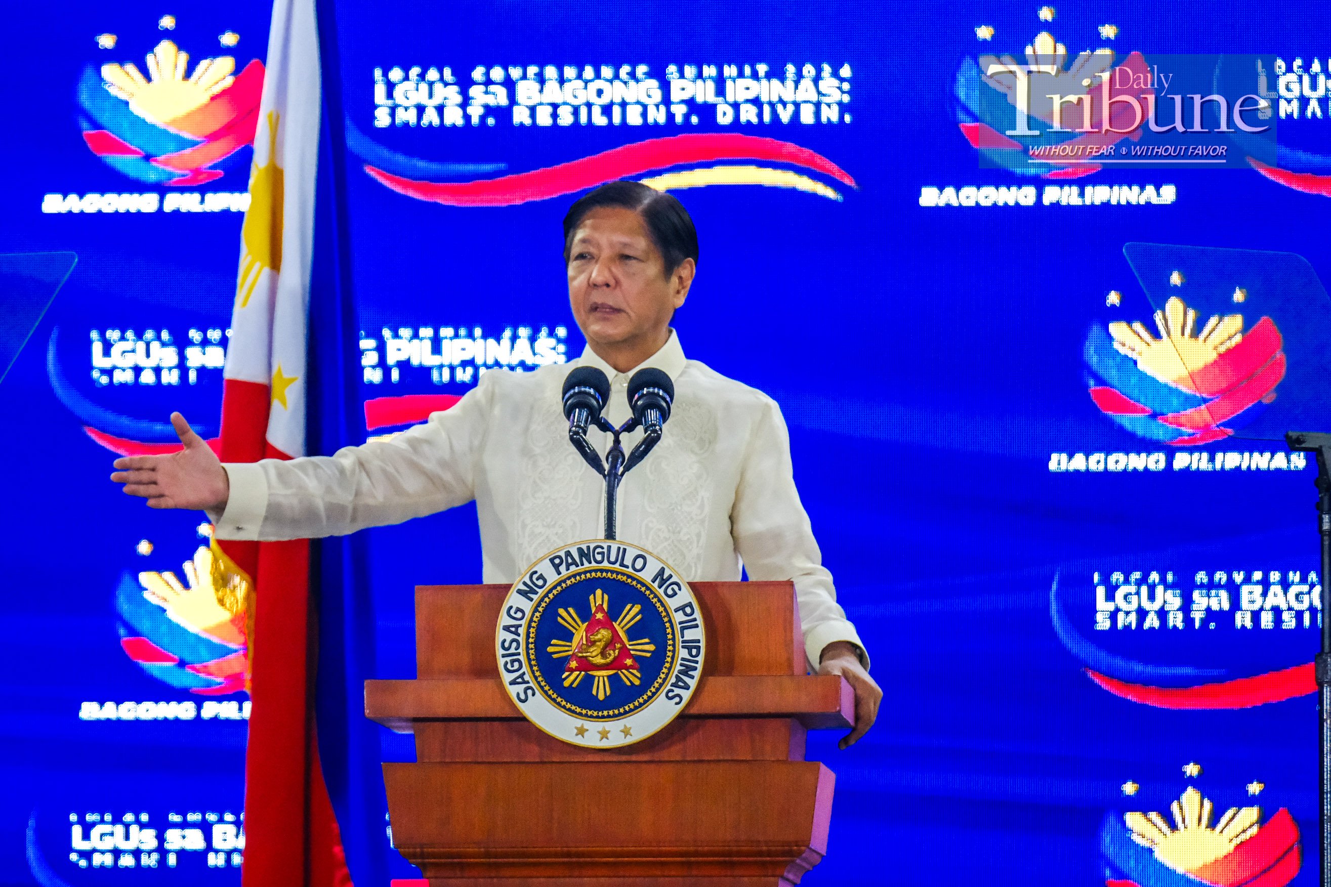 President Ferdinand R. Marcos Jr. leads the Local Government Summit 2024 at PICC Forum, Pasay City on August 23, 2024. In his speech, the president emphasized the importance of empowering local government units (LGUs) to enhance their service to the public, particularly through digitalization and smart solutions. He urged local leaders to adopt innovative technologies to streamline processes and address challenges such as waste management and public health issues. Marcos highlighted ongoing national efforts, like the promotion of the eLGU system, to support LGUs in becoming more efficient. He also discussed recent executive orders aimed at improving local governance and the devolution of functions. Finally, he called on local officials to collaborate closely with the national government to achieve the shared goal of building a prosperous "Bagong Pilipinas."PHOTO BY YUMMIE DINGDING