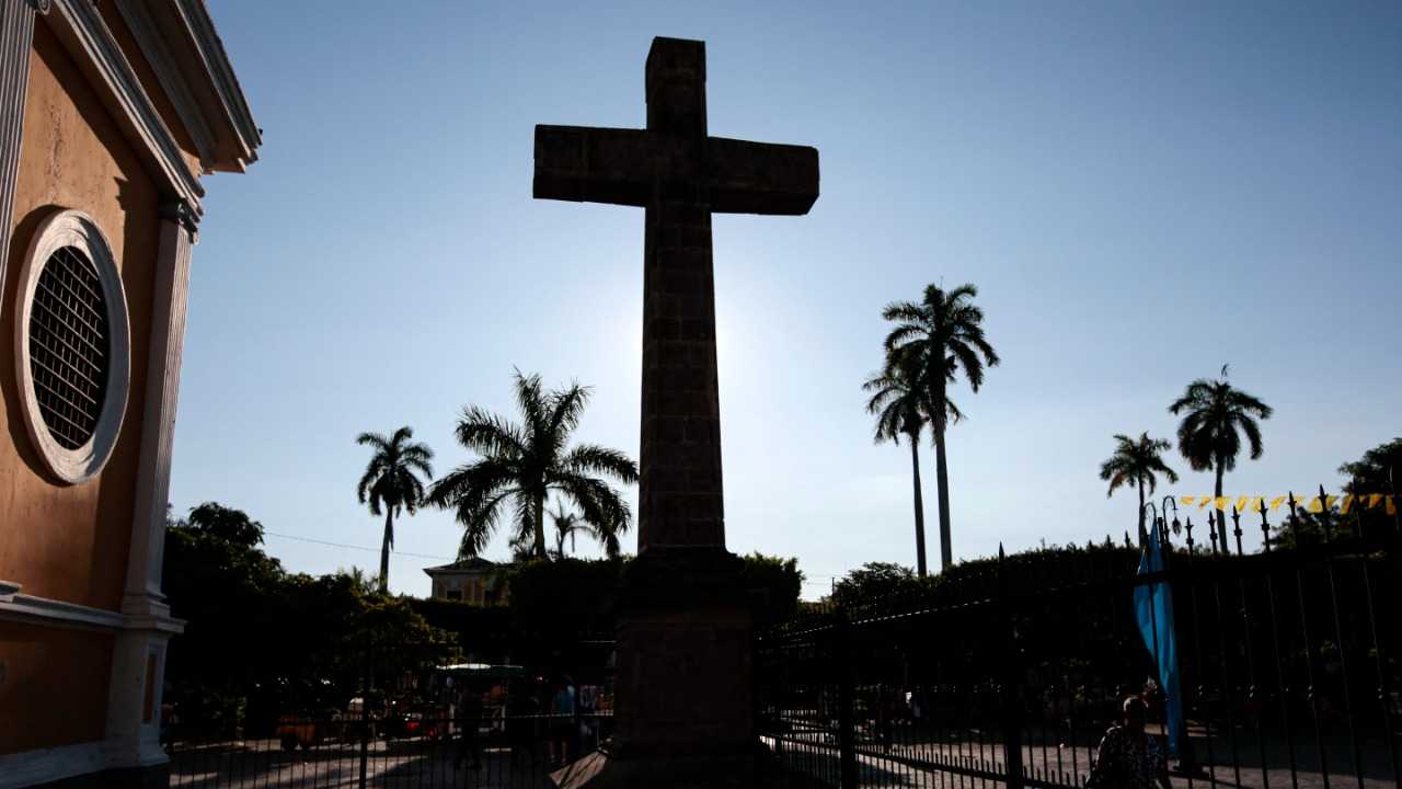 Nicaragua orders churches to pay taxes 
