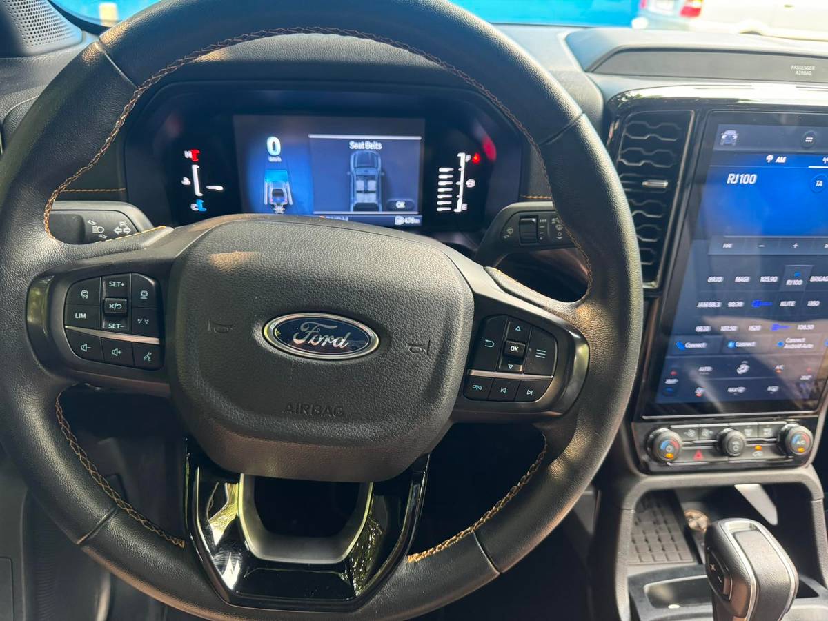 Console is too neat for such a power ride.