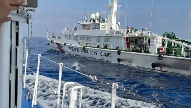 BFAR vessel comes under CCG strike
