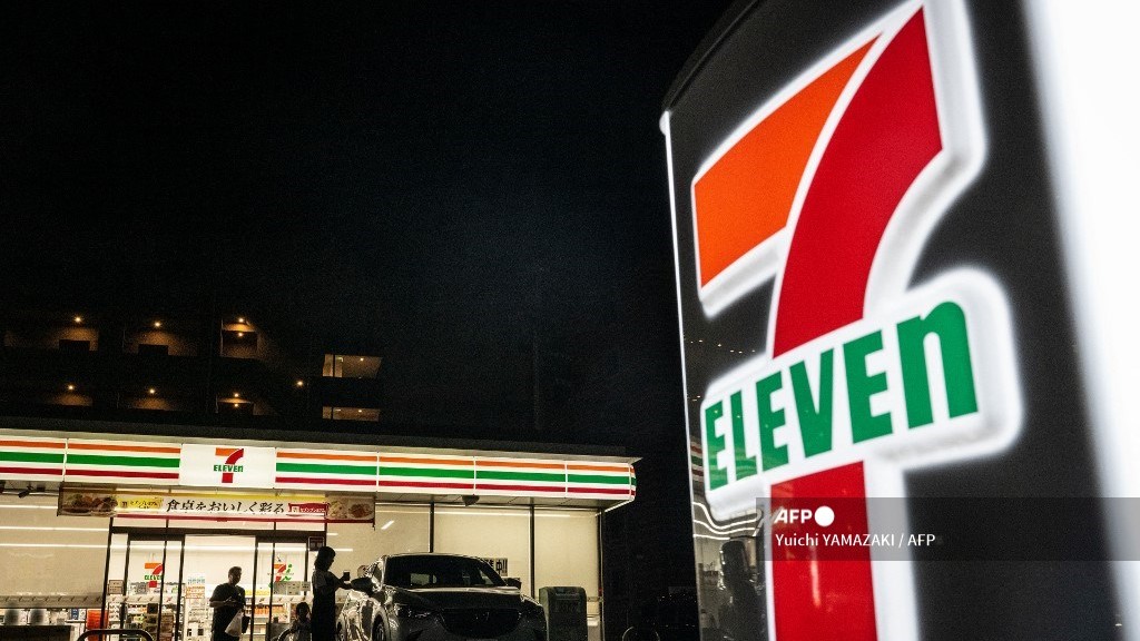 7-Eleven, PFA fusion turns 30