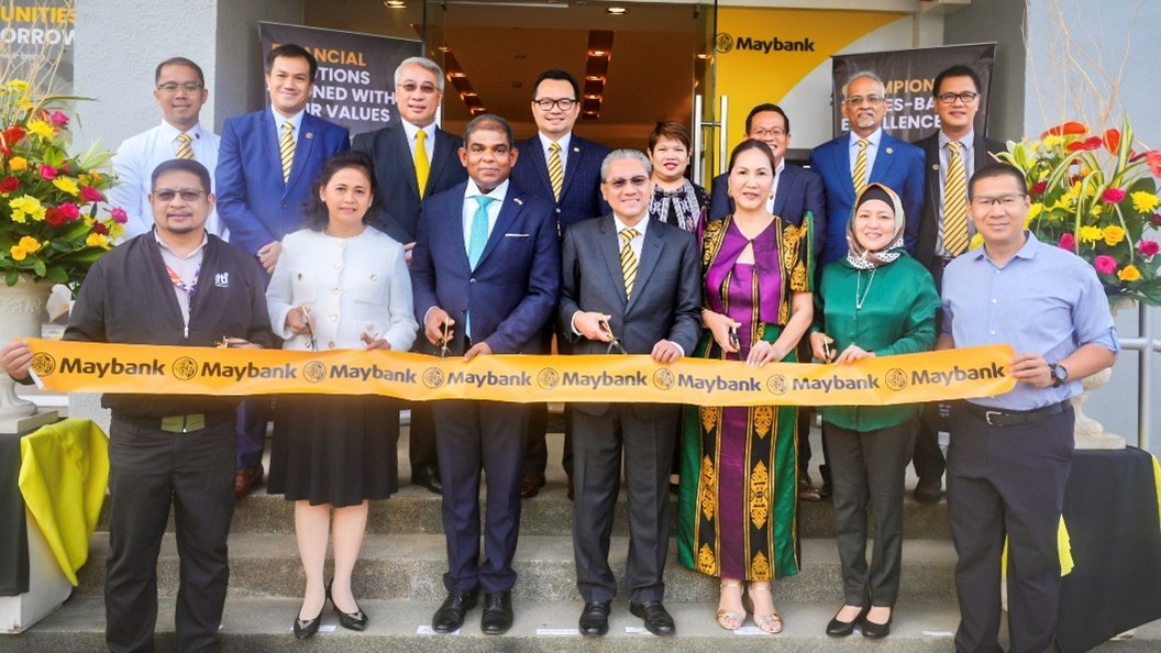 Maybank unveils maiden Islamic lender